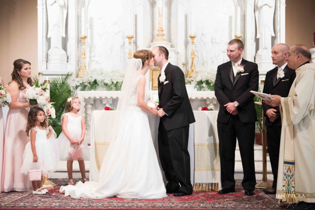 lynsay-will-traditions-at-the-glen-wedding-binghamton-ny-jen-pecka-photography-98