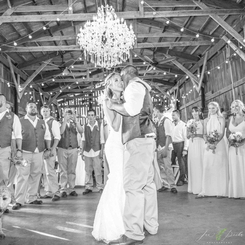 megan-rory-gilbertsville-farmhouse-wedding-rustic-jen-pecka-photography-109