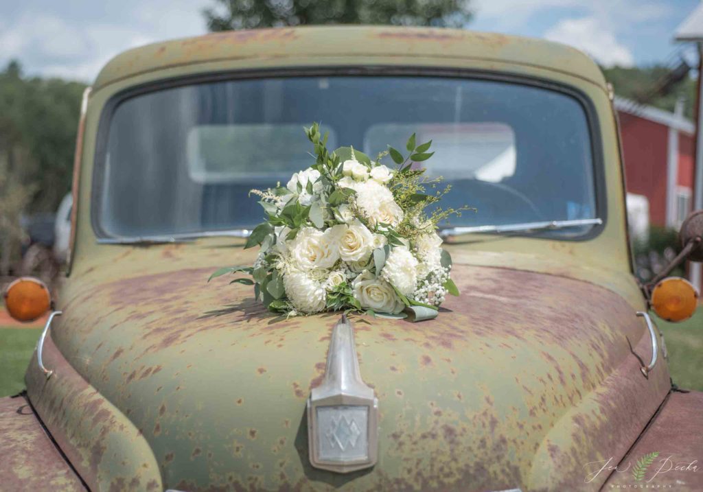 megan-rory-gilbertsville-farmhouse-wedding-rustic-jen-pecka-photography-7