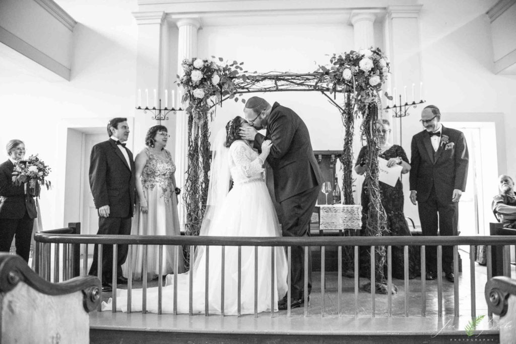 emily-jacob-cooperstown-wedding-jen-pecka-photography-farmers-museum-139