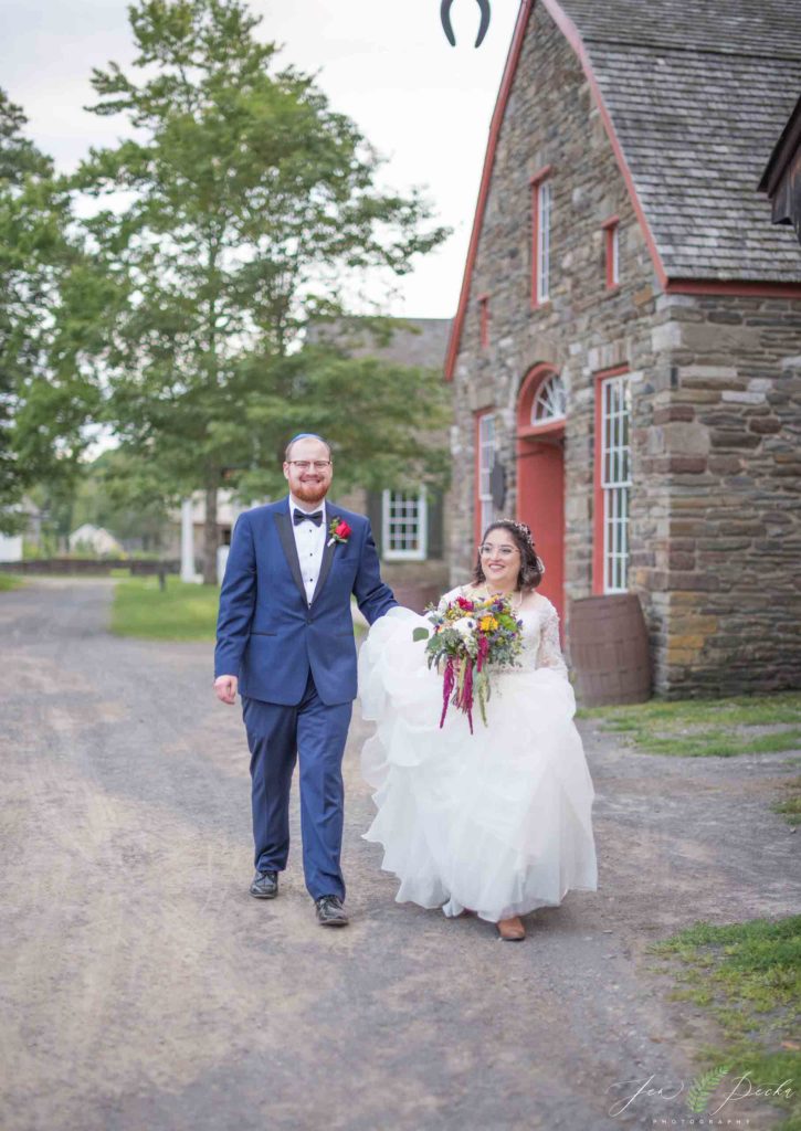 emily-jacob-cooperstown-wedding-jen-pecka-photography-farmers-museum-204
